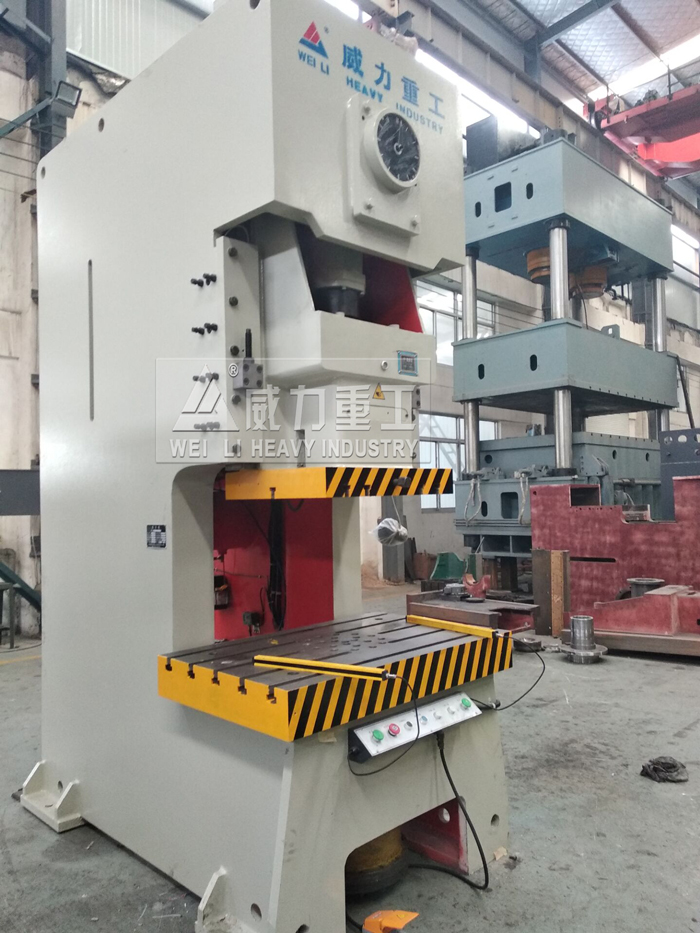 160噸液壓高速沖床細節